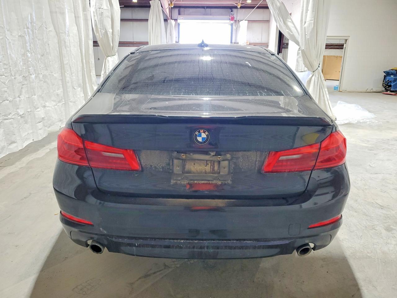 2018 BMW 530 Xi - zdjęcie 6