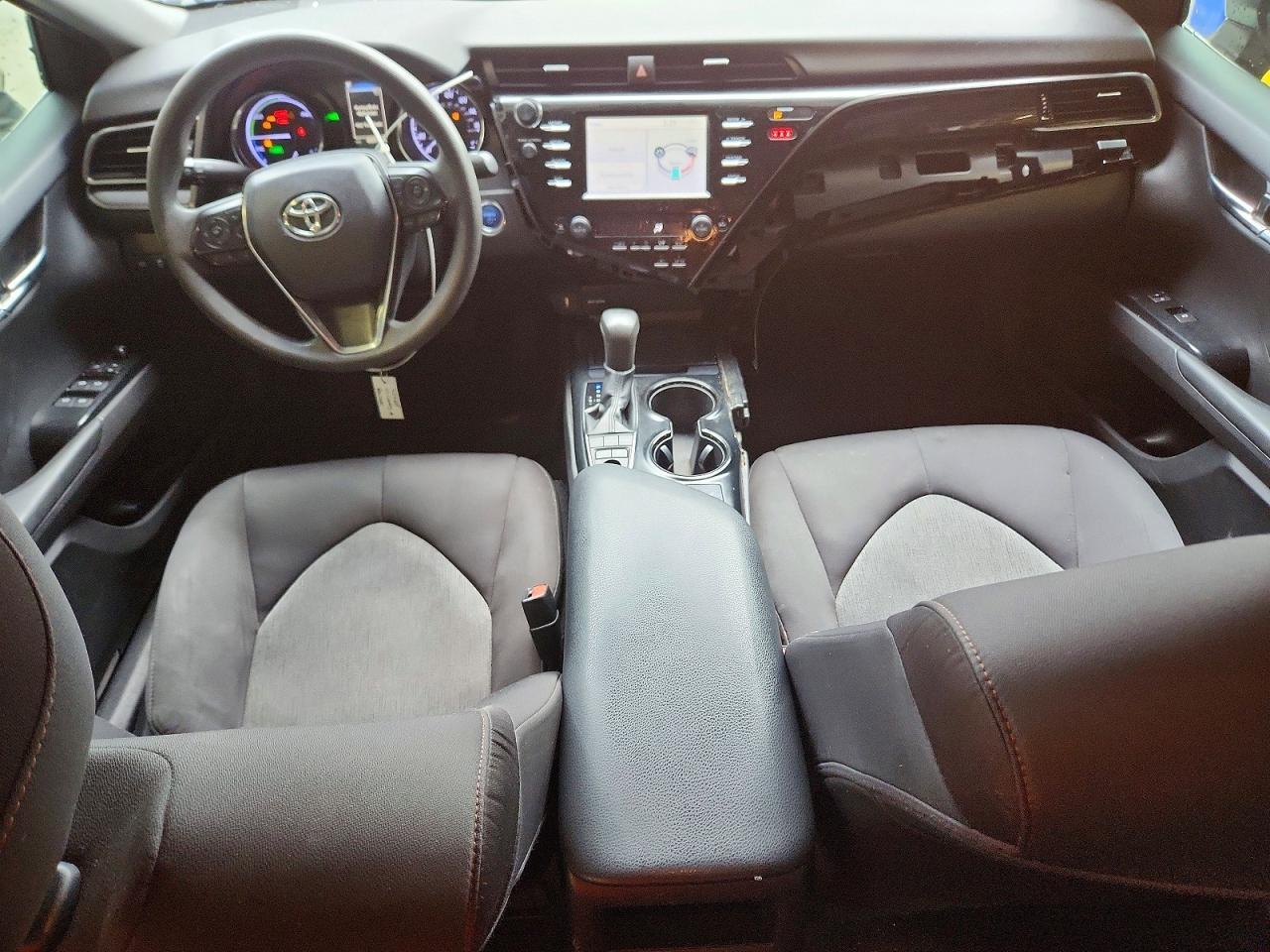 2019 Toyota Camry Hybrid Le - zdjęcie 8