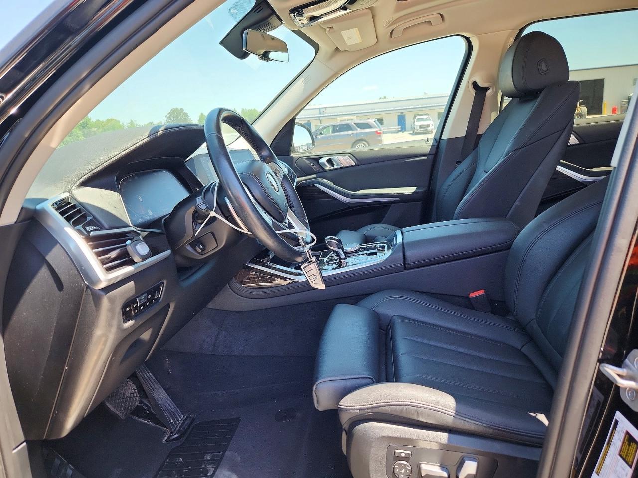 2021 BMW X7 xDrive40I - zdjęcie 7