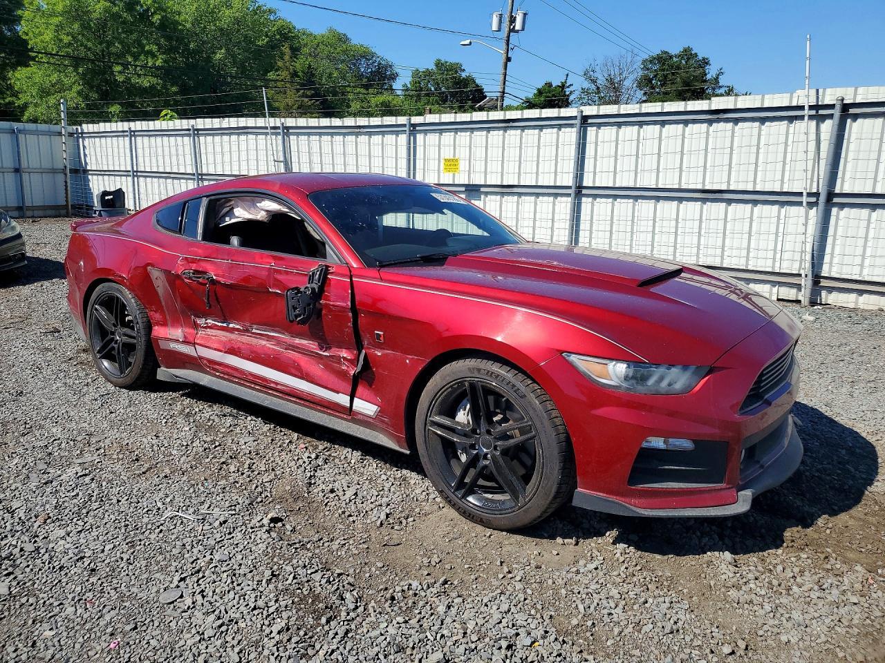 2015 Ford Mustang - zdjęcie 4
