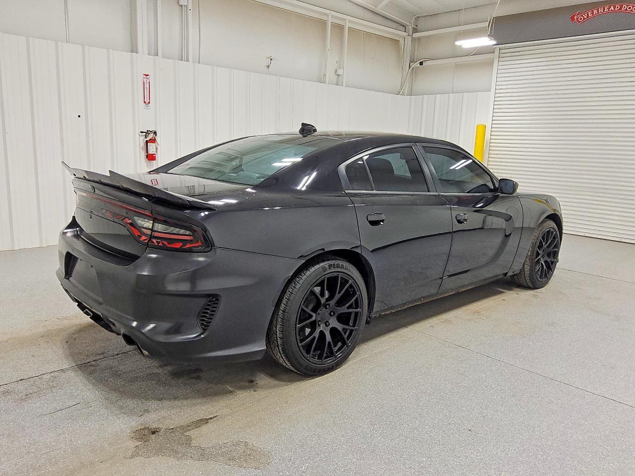 2019 Dodge Charger R - zdjęcie 3