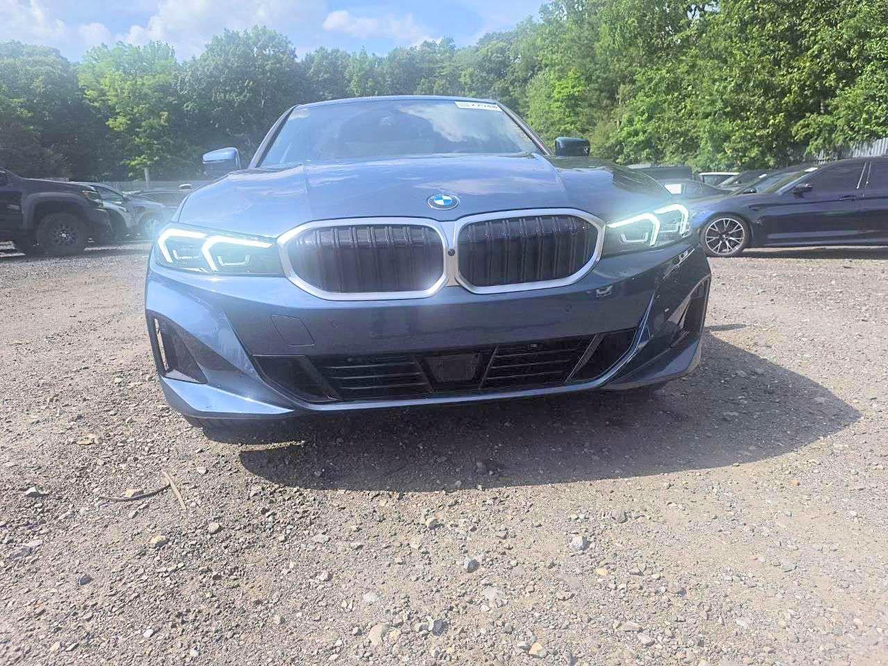 2026 BMW 330Xi - zdjęcie 5