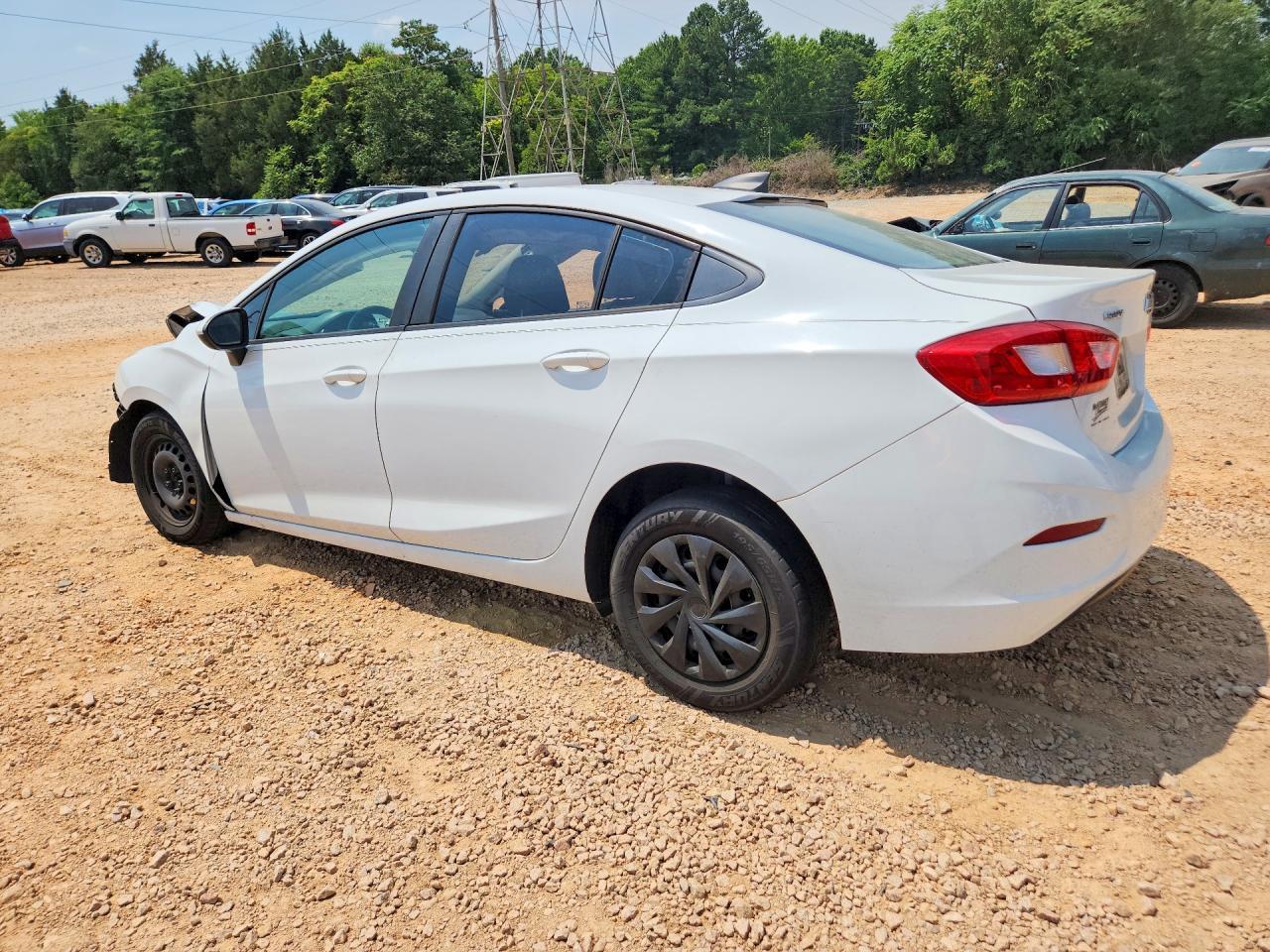 2017 Chevrolet Cruze Ls - zdjęcie 2