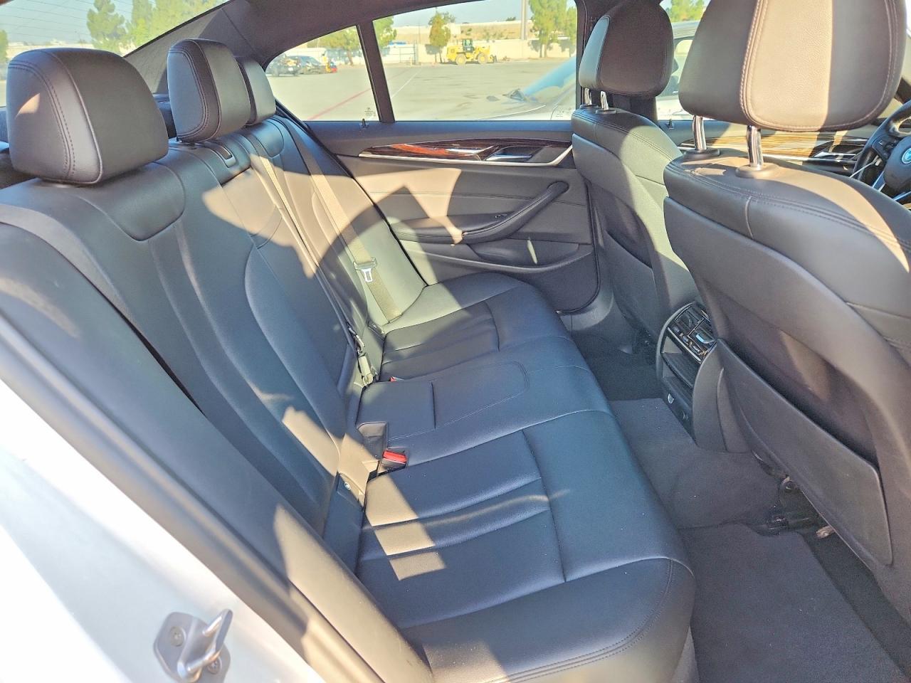 2018 BMW 530E - zdjęcie 10