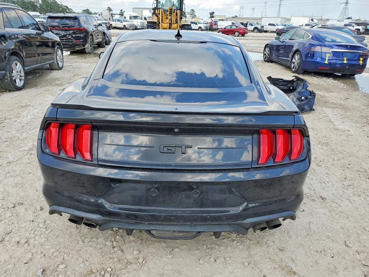 2021 Ford Mustang Gt - zdjęcie 6