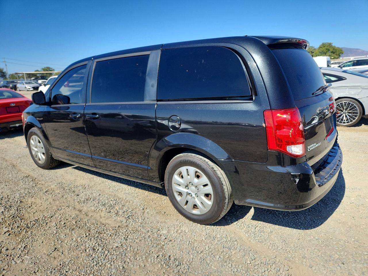 2018 Dodge Grand Caravan Se - zdjęcie 2
