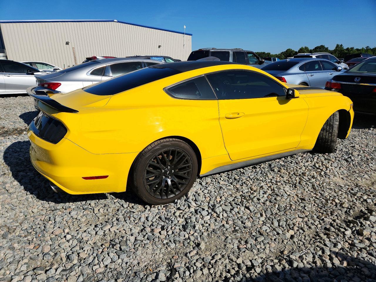 2016 Ford Mustang - zdjęcie 3