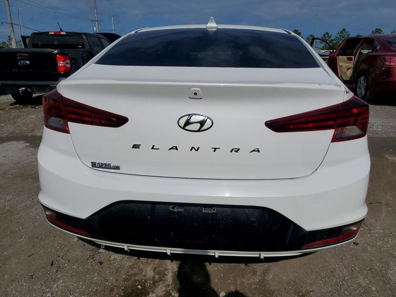 2020 Hyundai Elantra Sel - zdjęcie 6