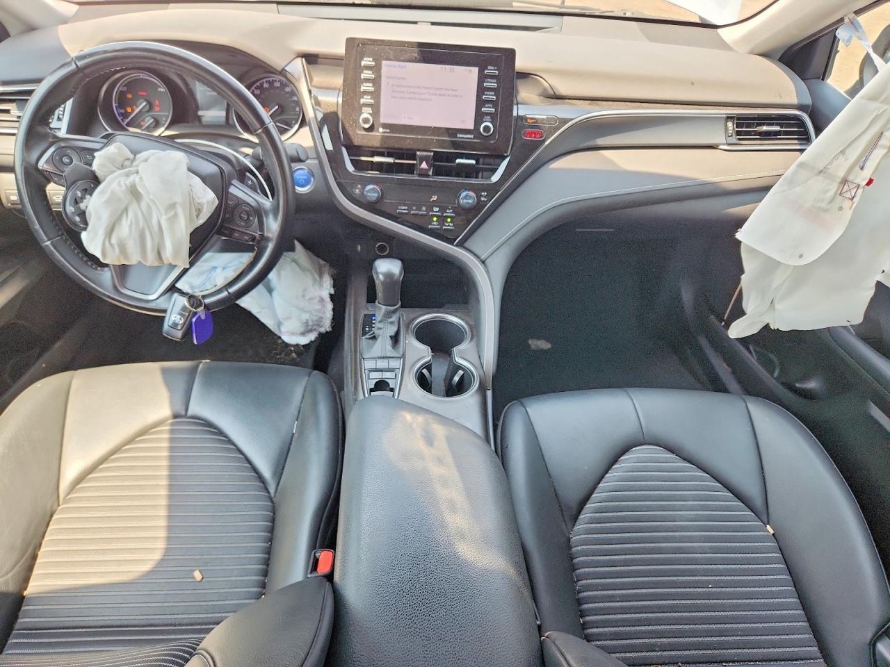2022 Toyota Camry Hybrid Se - zdjęcie 8