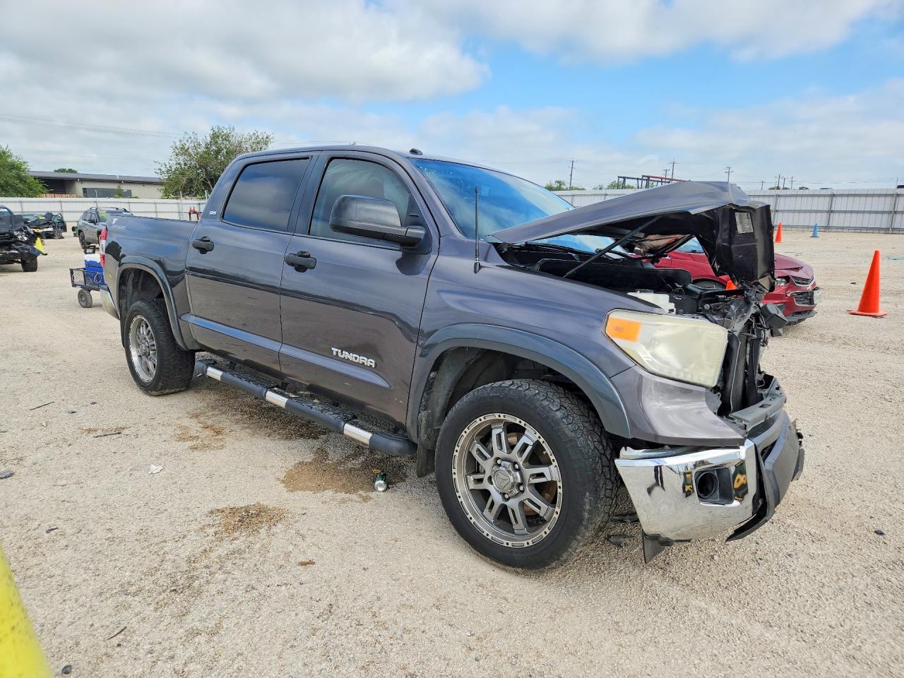 2017 Toyota Tundra Crewmax Sr5 - zdjęcie 4