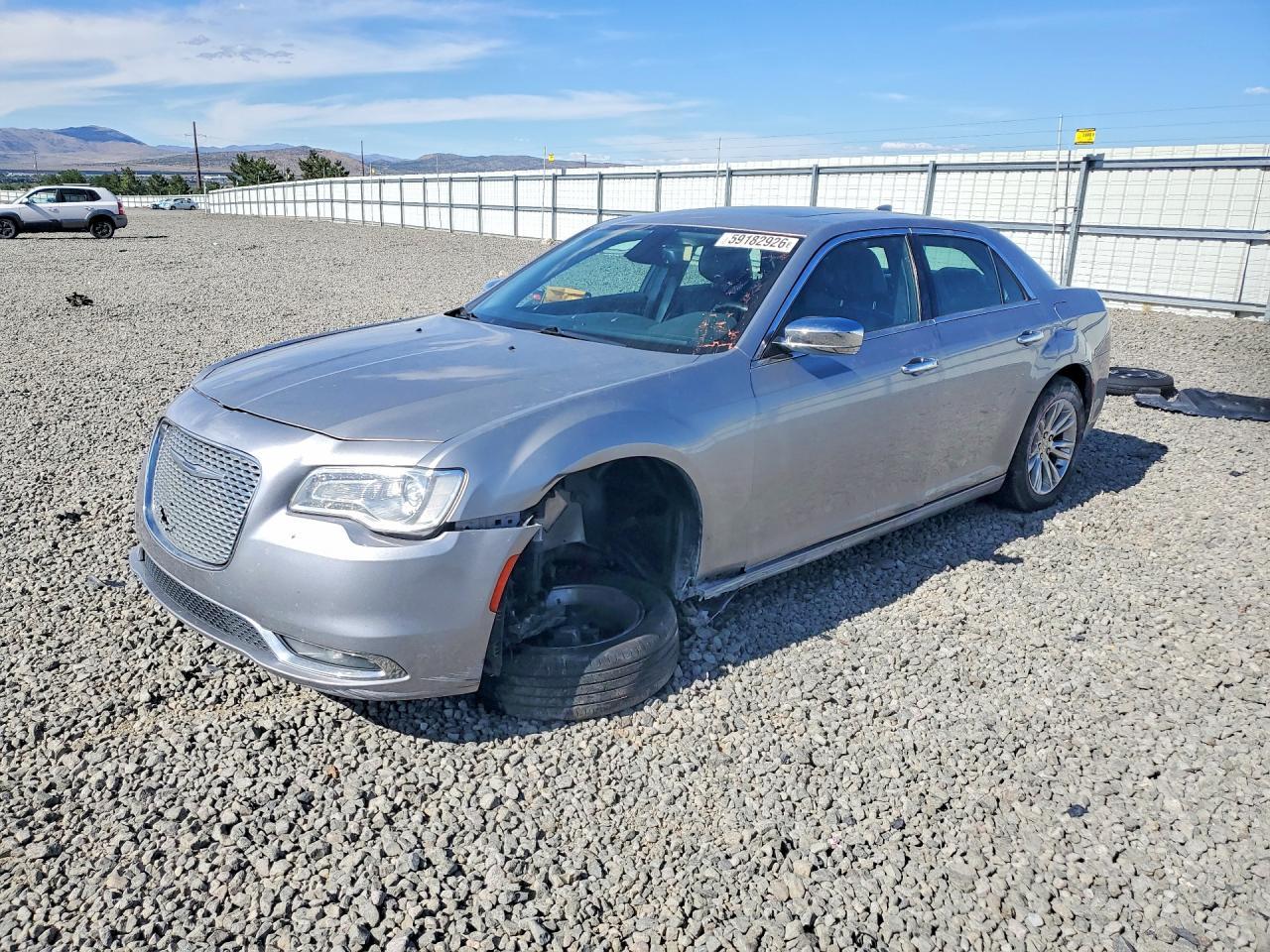 2016 Chrysler 300C - zdjęcie główne