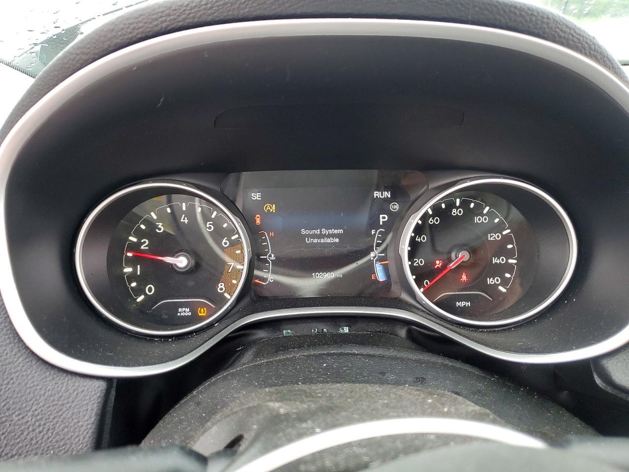 2018 Jeep Compass Latitude - zdjęcie 9