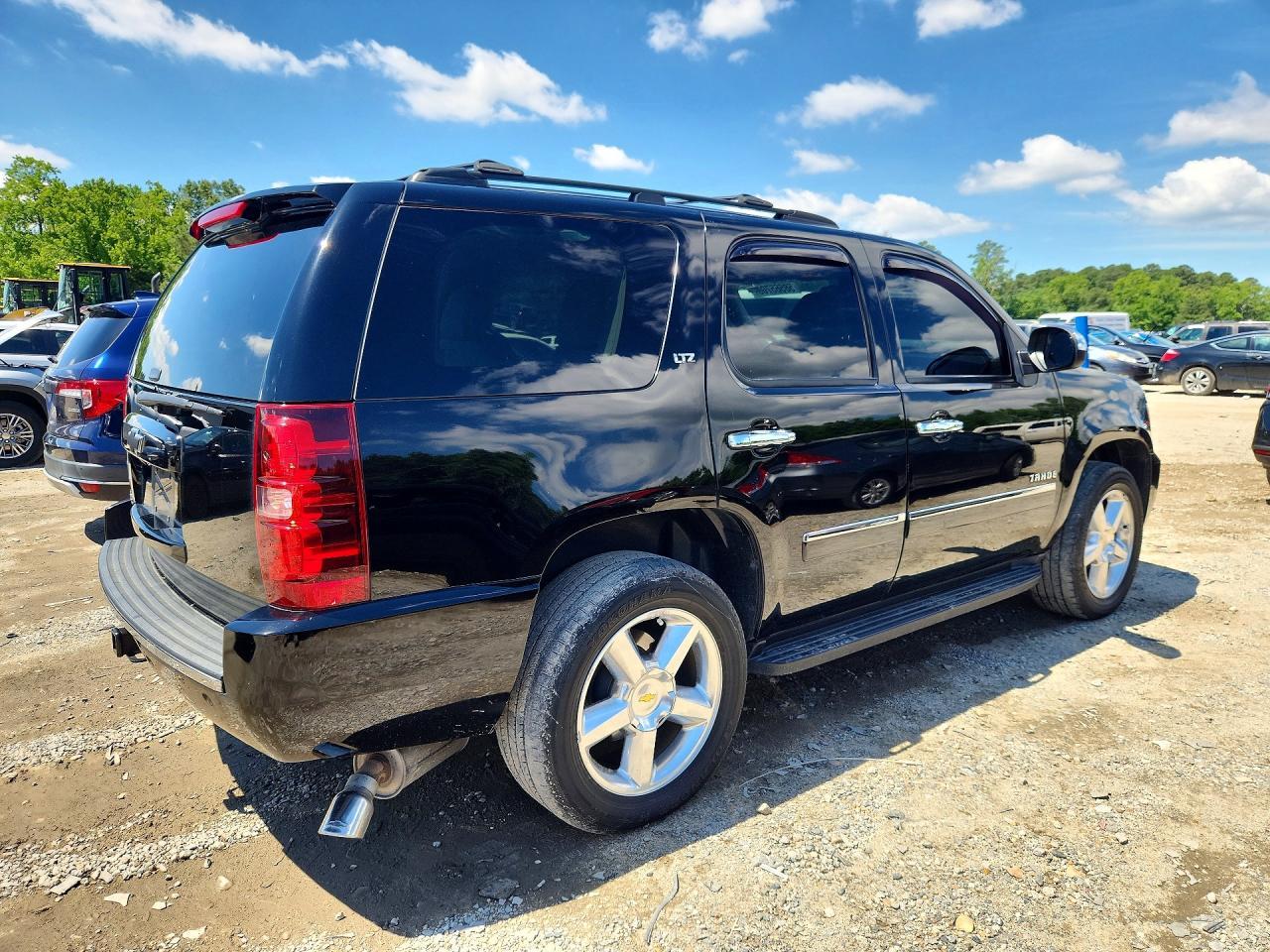 2014 Chevrolet Tahoe K1500 Ltz - zdjęcie 3