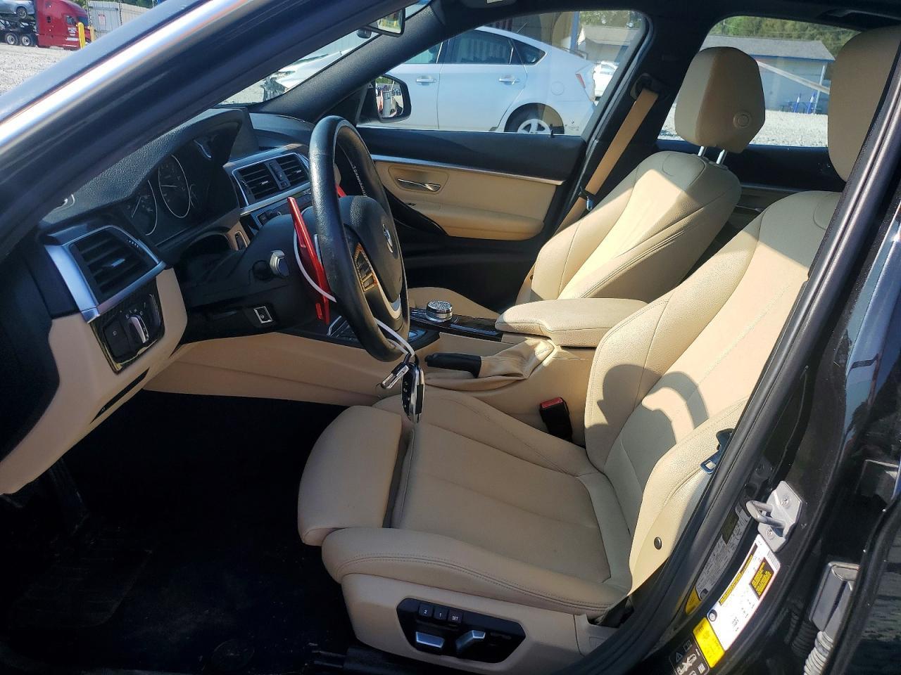 2018 BMW Seria 3 330i - zdjęcie 7
