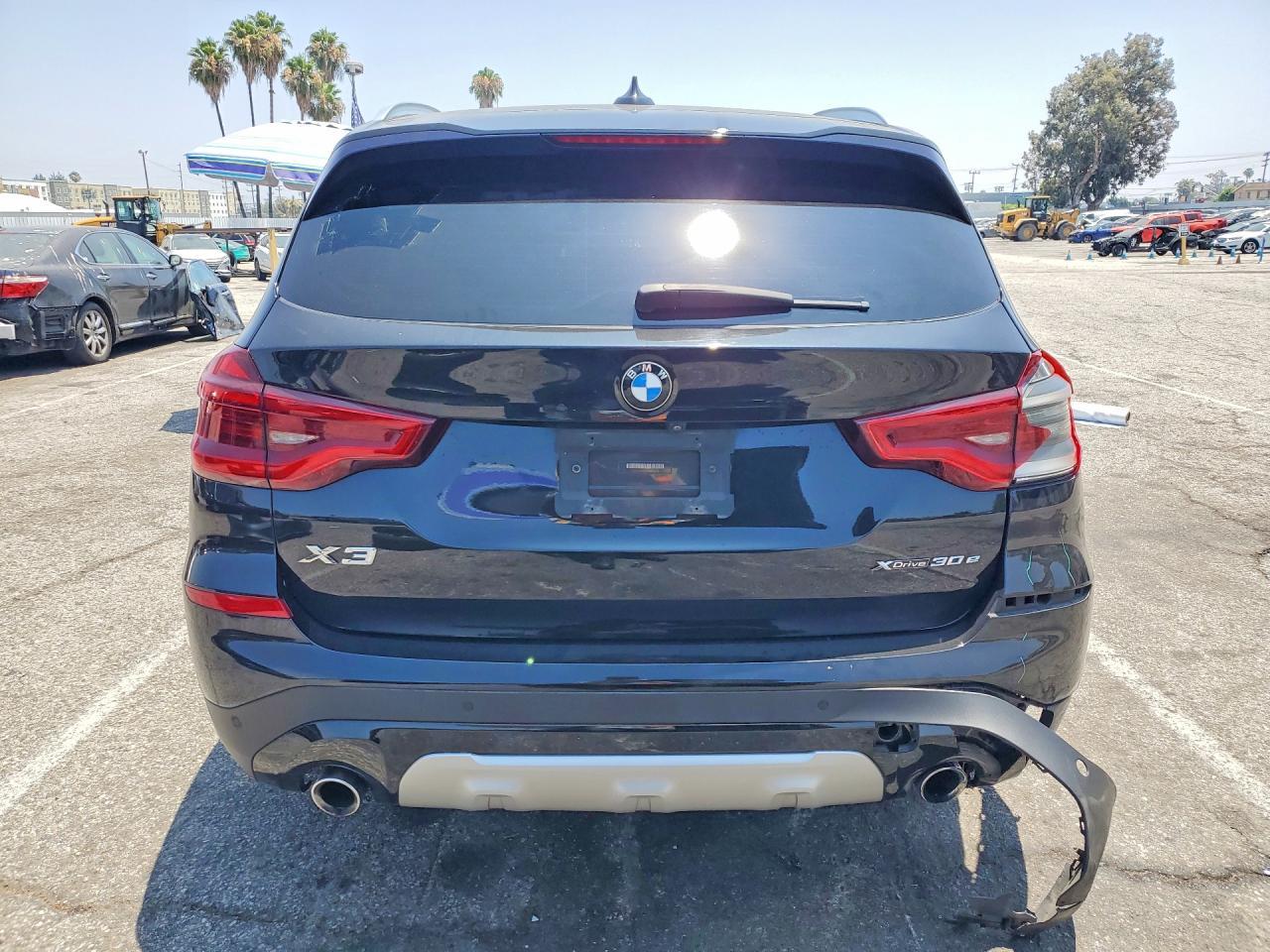 2021 BMW X3 xDrive30E - zdjęcie 6