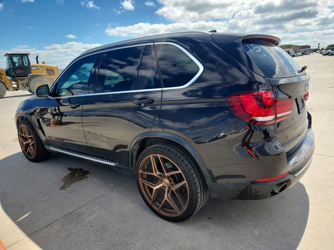 2015 BMW X5 xDrive35I - zdjęcie 2