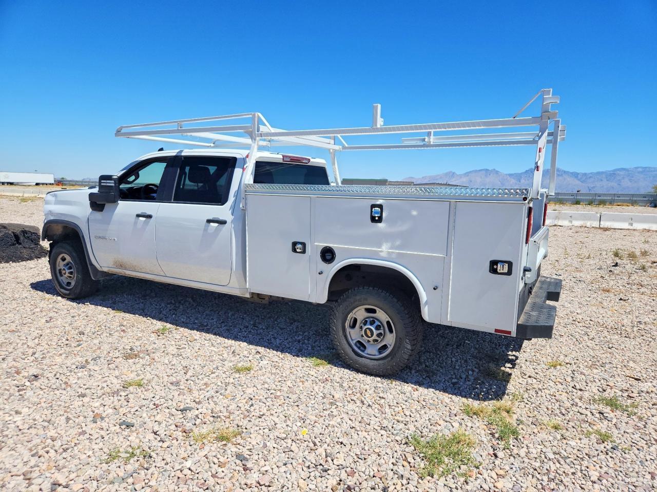 2024 Chevrolet Silverado K2500 Heavy Duty - zdjęcie 2