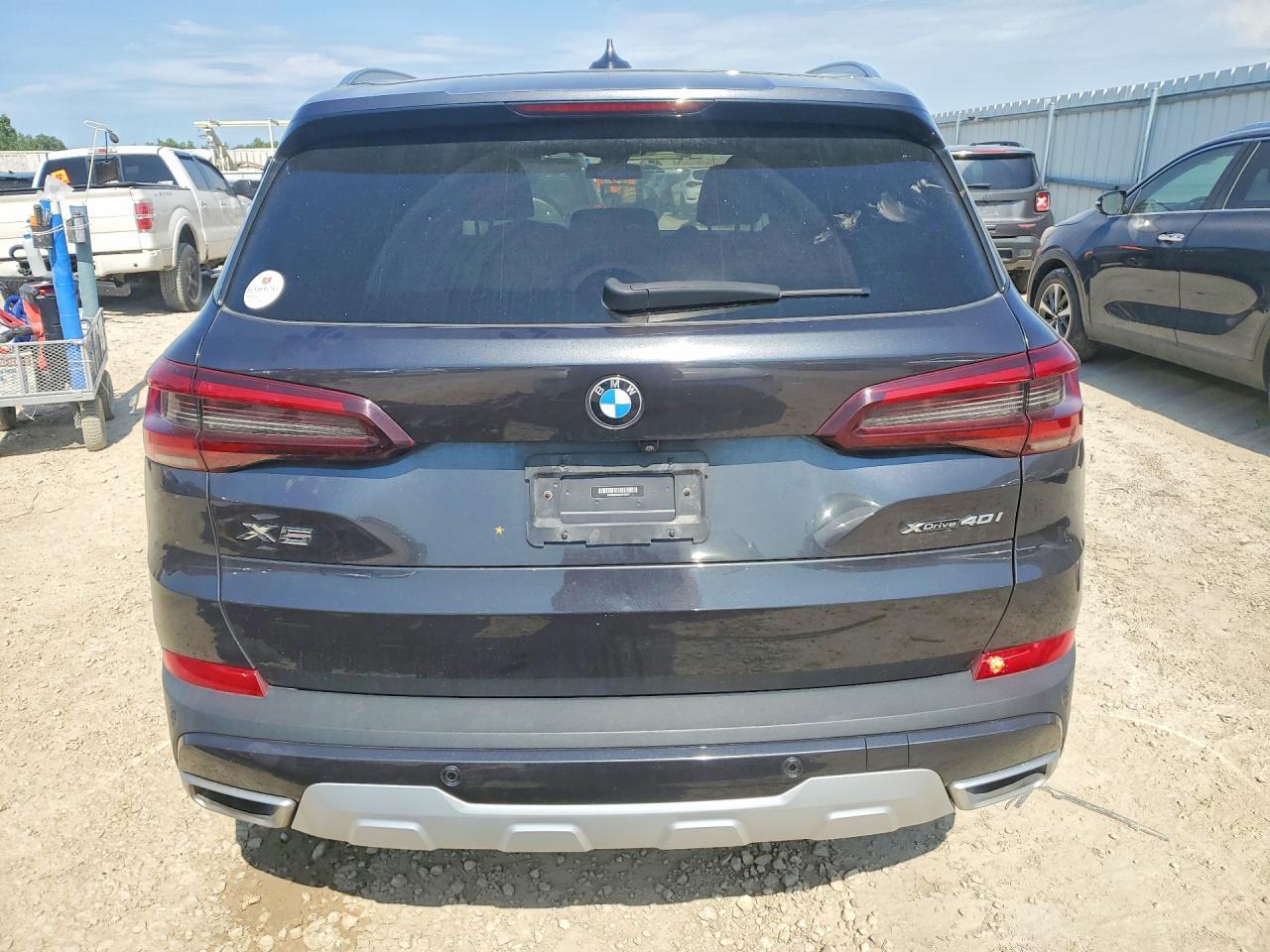 2021 BMW X5 xDrive40I - zdjęcie 6
