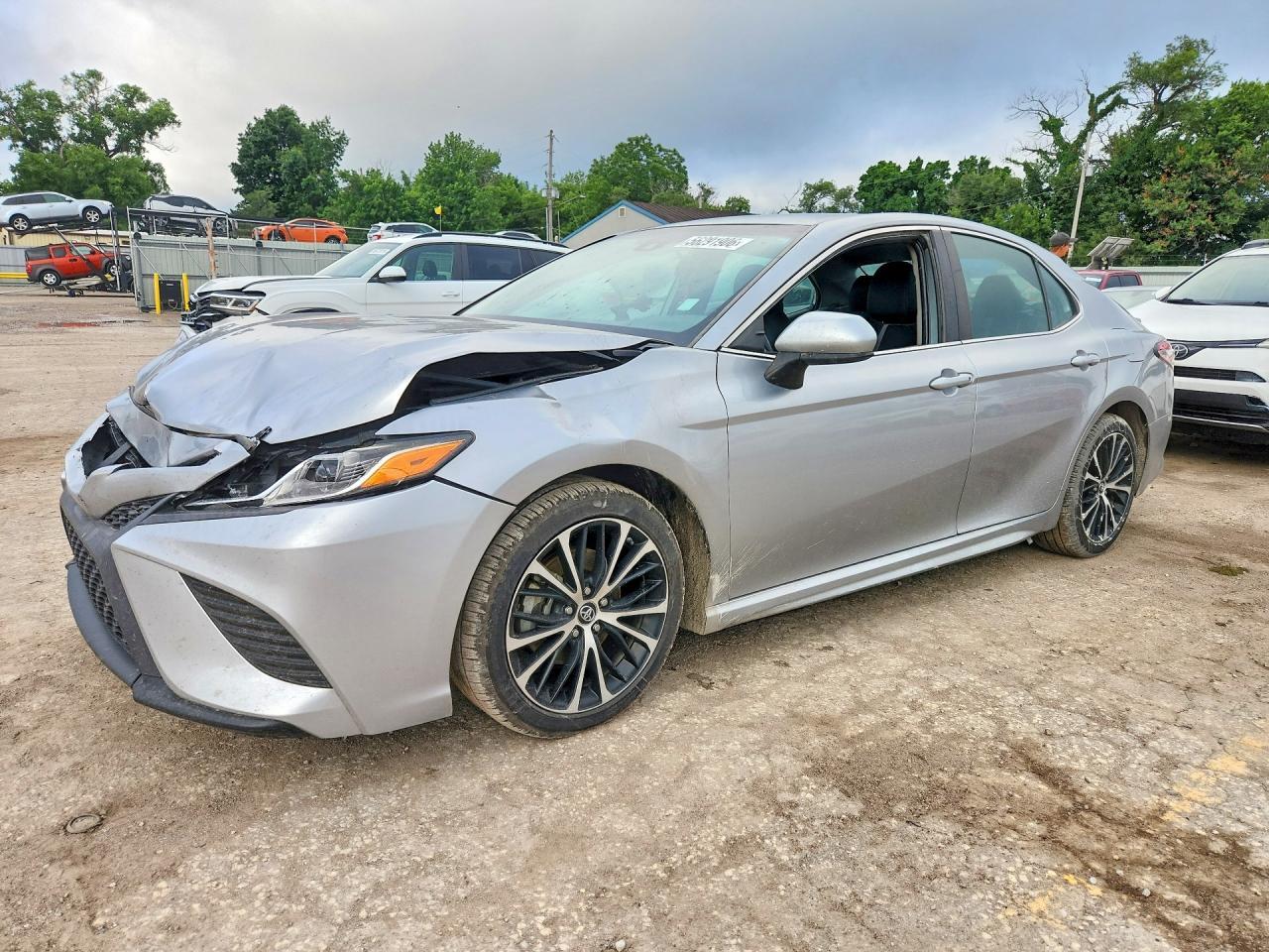 2019 Toyota Camry Se - zdjęcie główne
