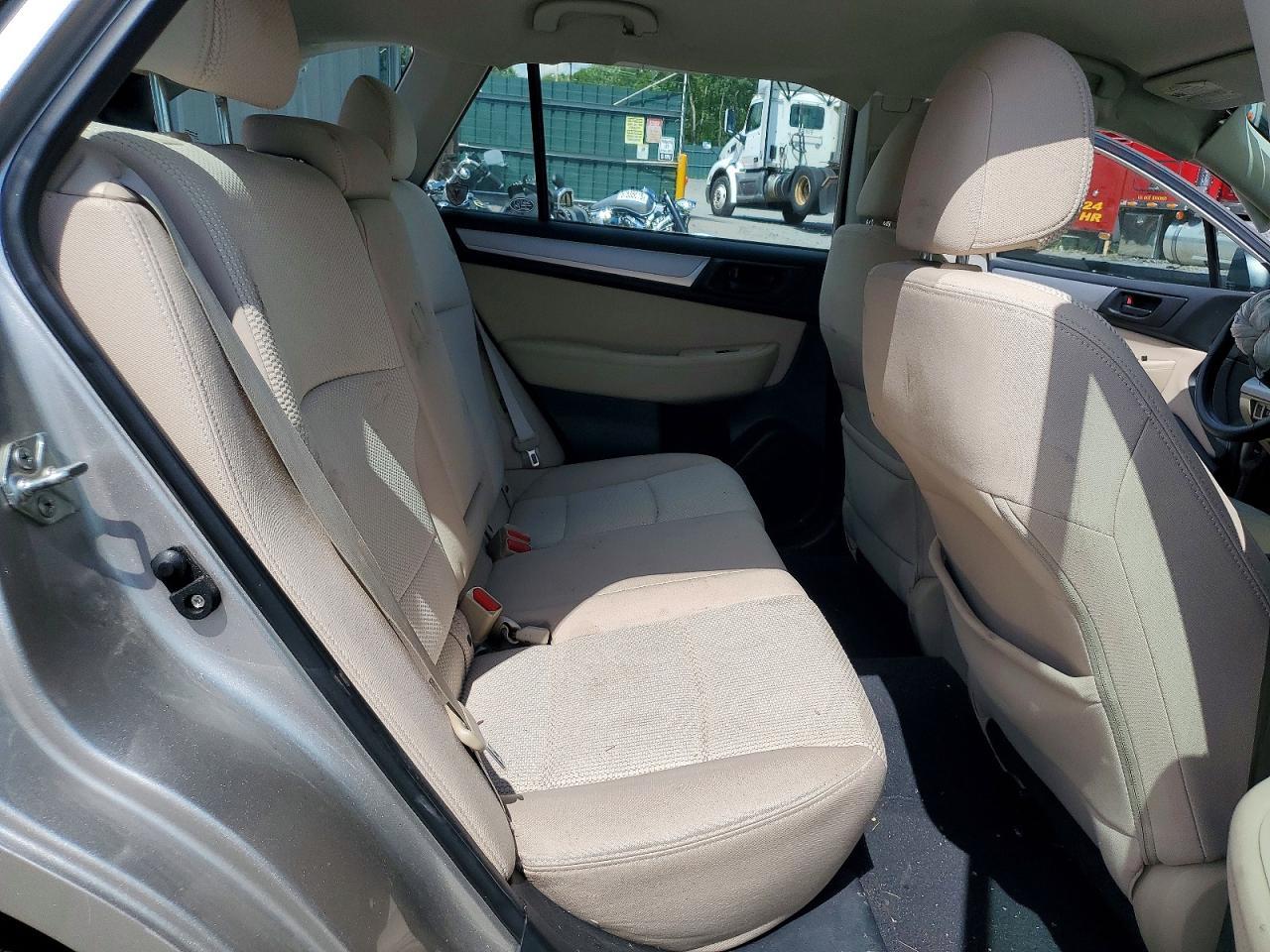 2017 Subaru Outback 2.5I - zdjęcie 11