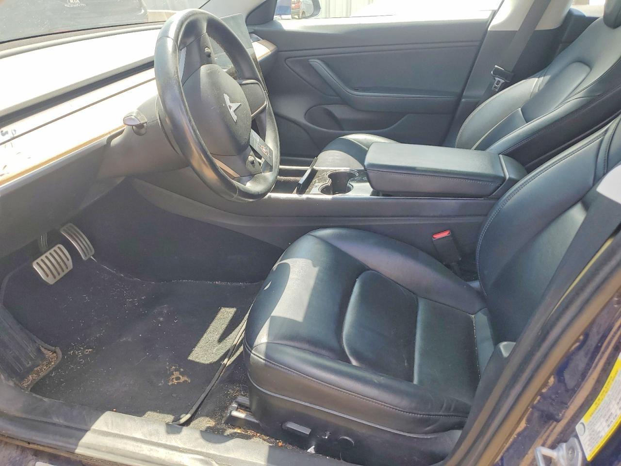 2018 Tesla Model 3 - zdjęcie 7