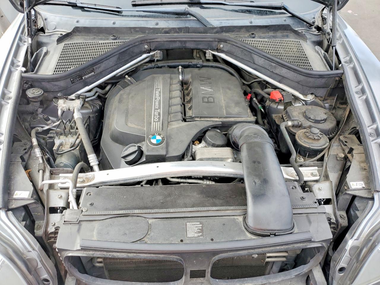 2013 BMW X5 xDrive35I - zdjęcie 12