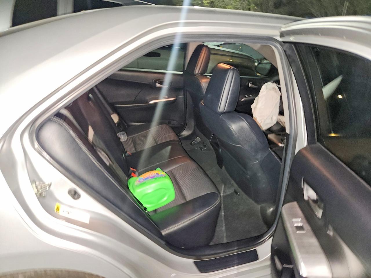 2014 Toyota Camry Se - zdjęcie 11