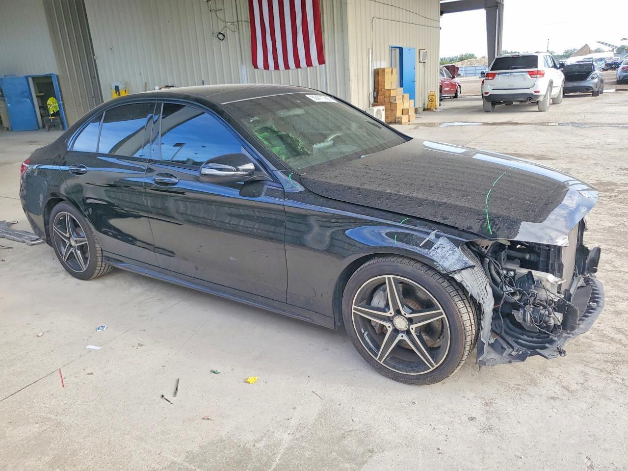 2016 Mercedes-Benz C 300 - zdjęcie 4