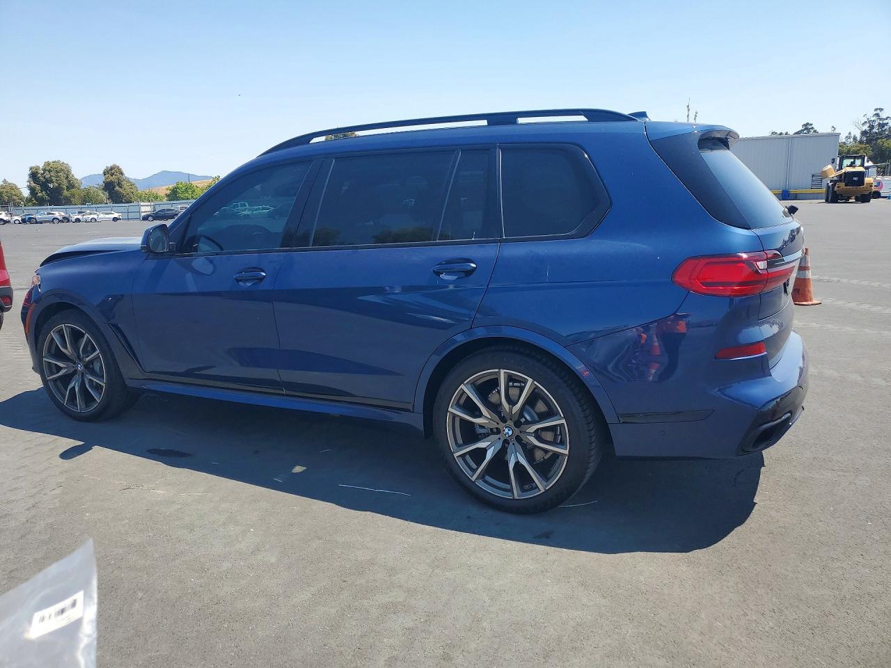 2019 BMW X7 xDrive50I - zdjęcie 2