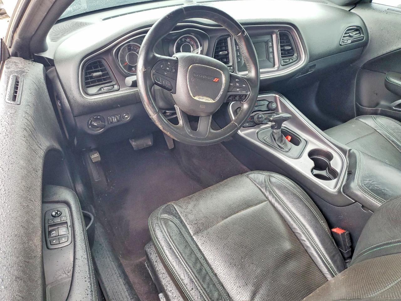 2016 Dodge Challenger Sxt - zdjęcie 8