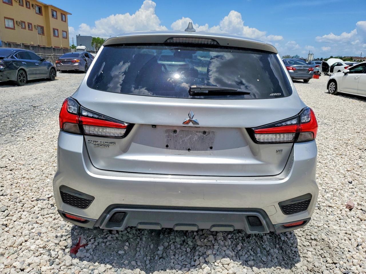 2020 Mitsubishi Outlander Sport Es - zdjęcie 6