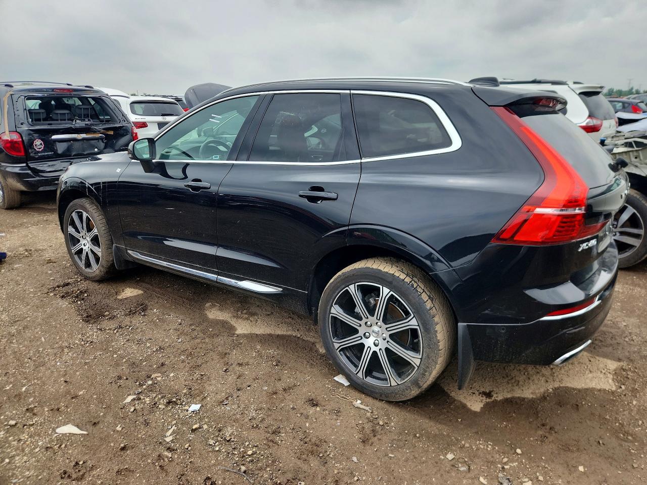 2021 Volvo Xc60 T5 Inscription - zdjęcie 2