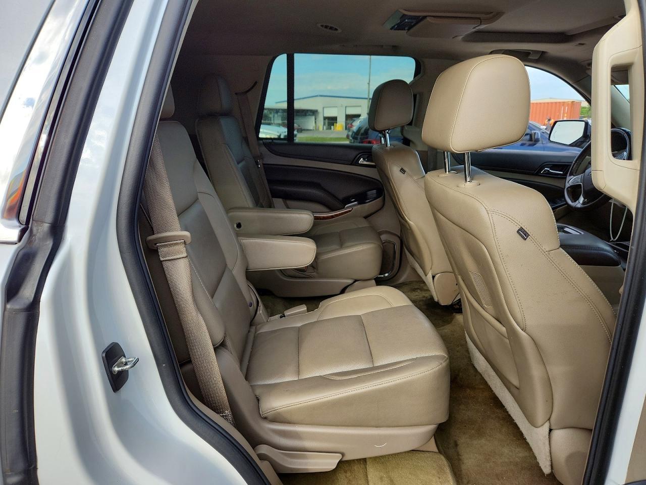 2016 Chevrolet Tahoe C1500 Ltz - zdjęcie 11