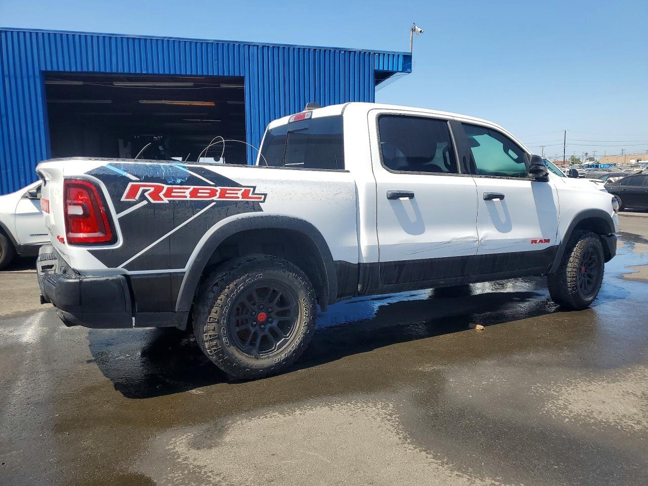 2025 Ram 1500 Rebel - zdjęcie 3