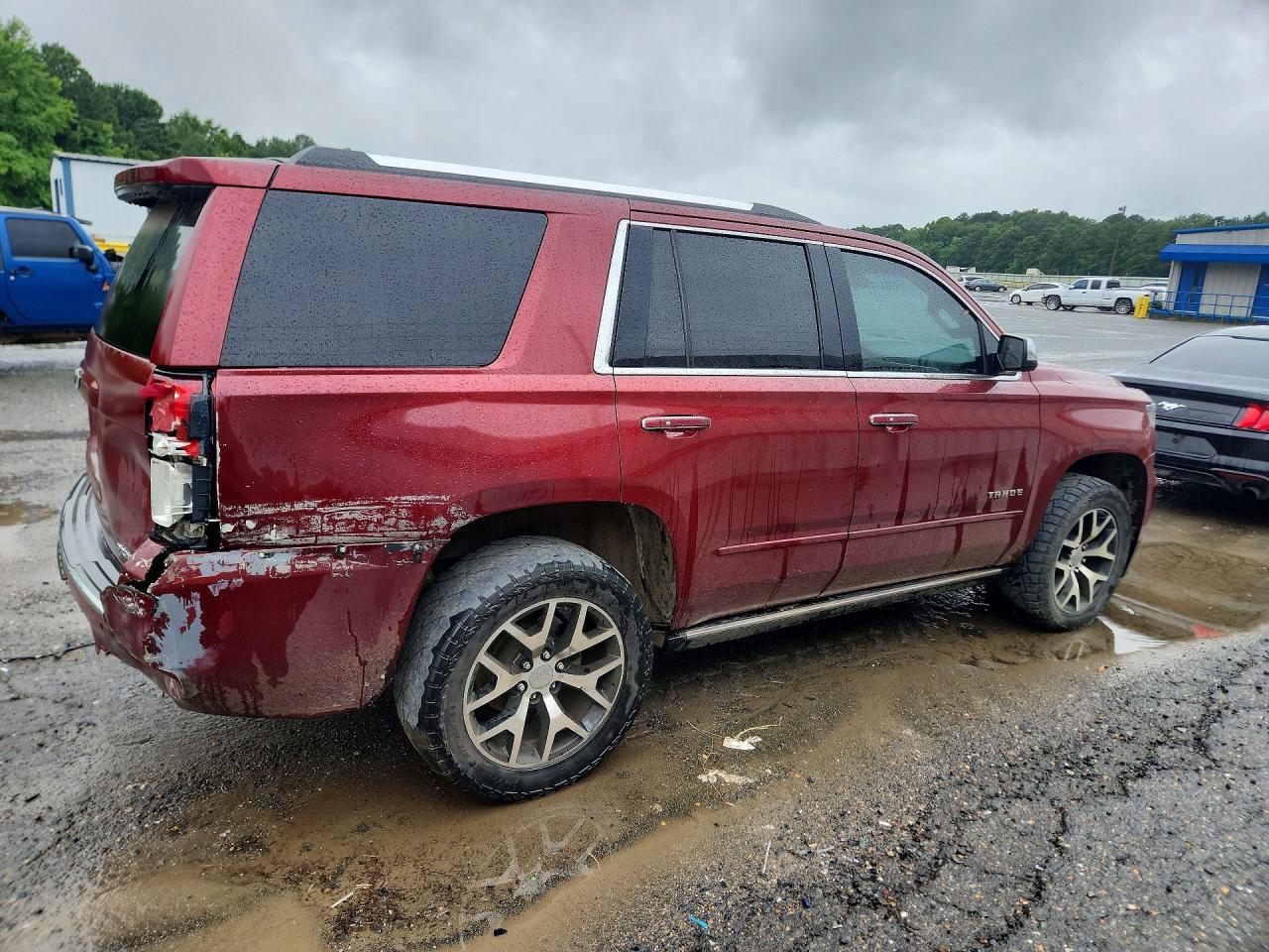 2019 Chevrolet Tahoe C1500 Premier - zdjęcie 3