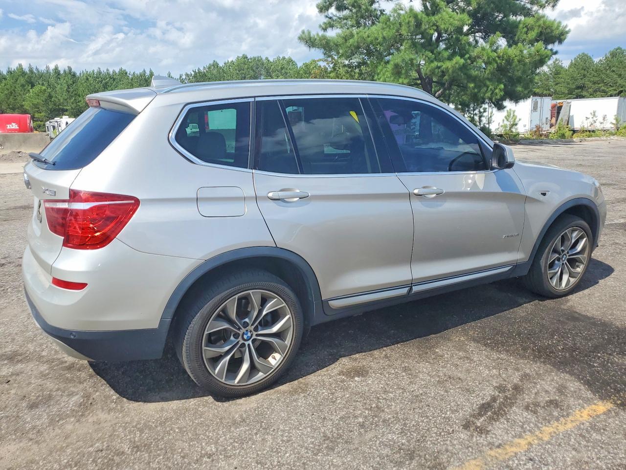 2017 BMW X3 Sdrive28I - zdjęcie 3