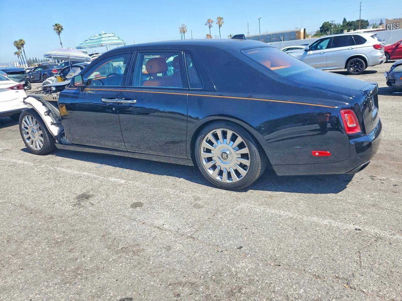 2023 Rolls-Royce Phantom - zdjęcie 2