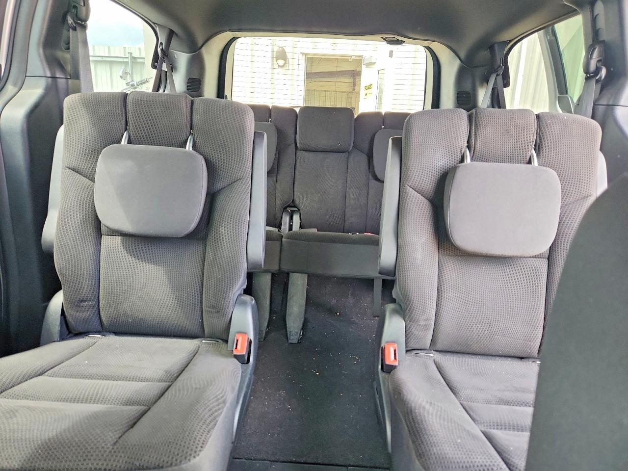 2017 Dodge Grand Caravan Se - zdjęcie 10