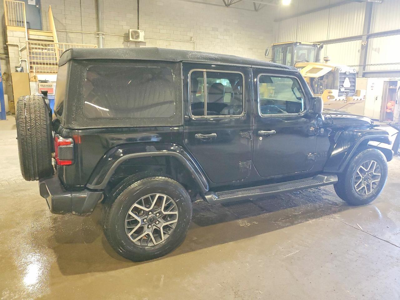 2025 Jeep Wrangler - zdjęcie 3