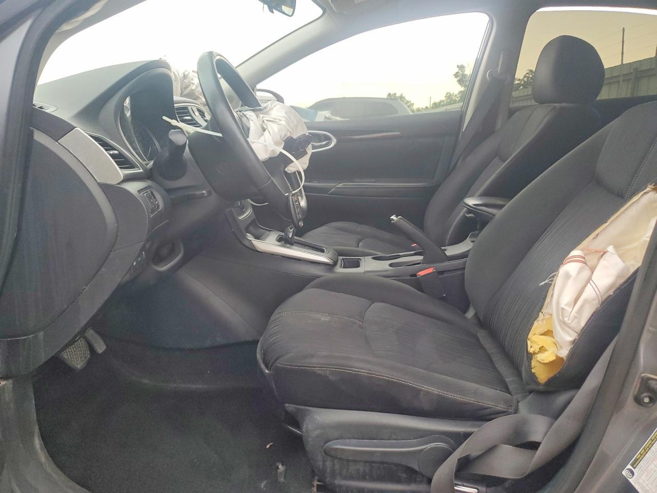 2018 Nissan Sentra Sv - zdjęcie 7