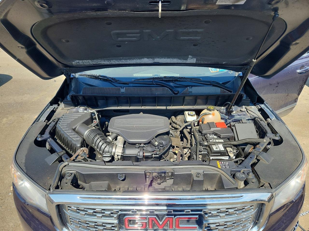 2018 GMC Acadia Denali - zdjęcie 12