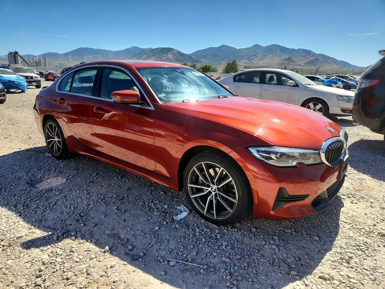 2019 BMW Seria 3 330i - zdjęcie 4