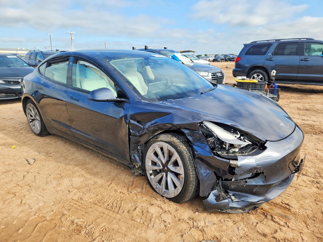 2021 Tesla Model 3 - zdjęcie 4