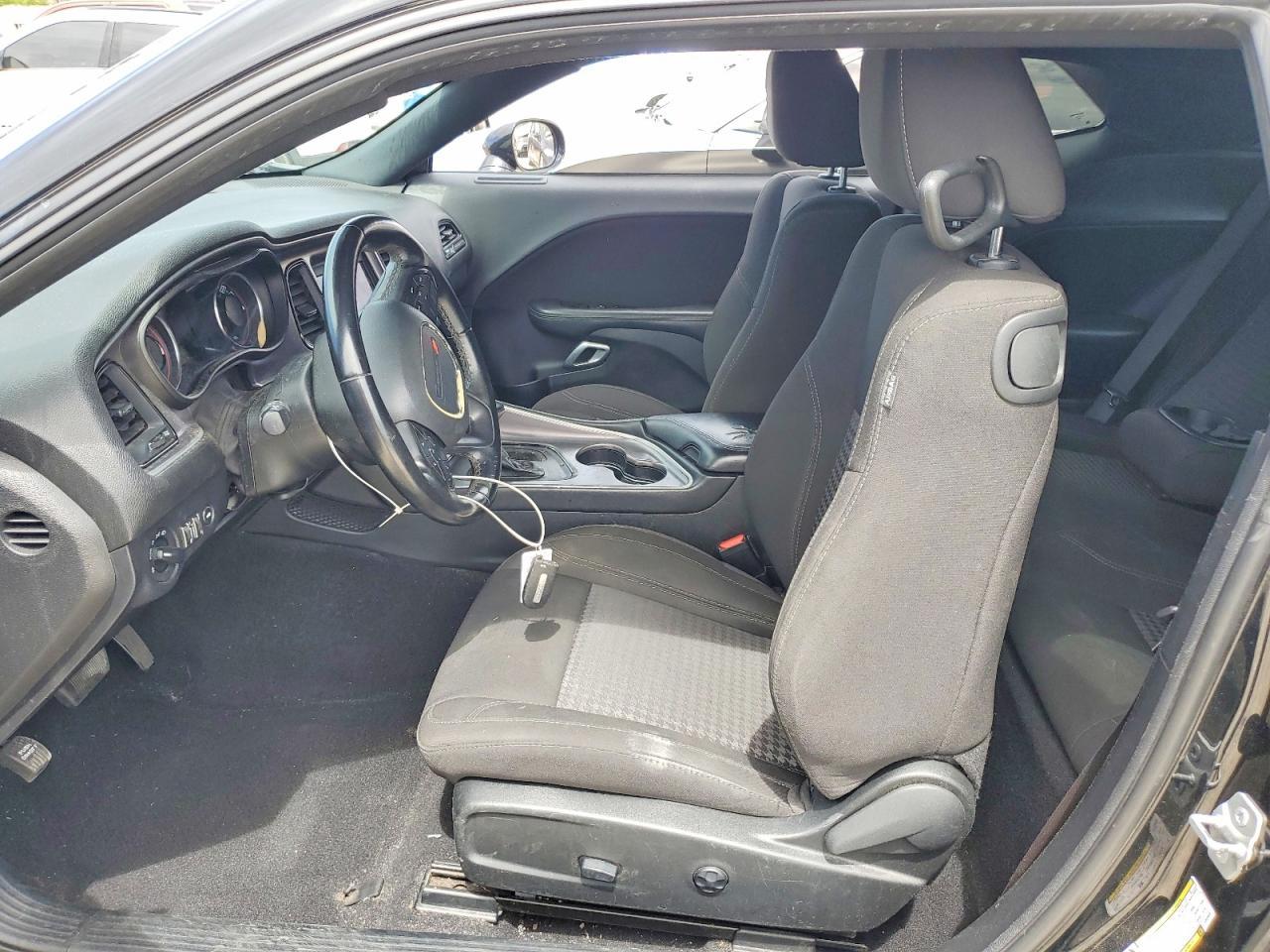 2020 Dodge Challenger Sxt - zdjęcie 7