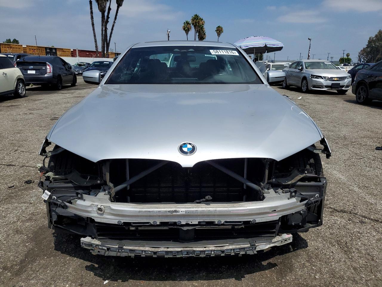 2019 BMW Seria 5 530e - zdjęcie 5