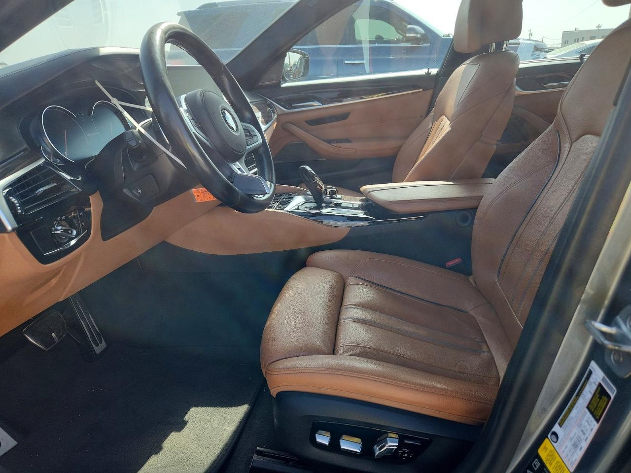 2018 BMW Seria 5 M550i - zdjęcie 7