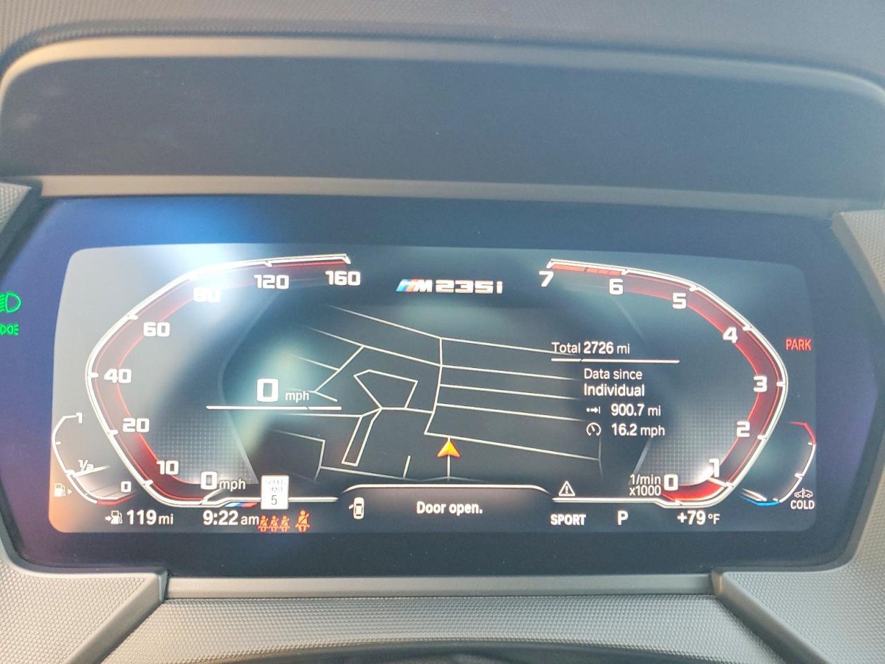 2024 BMW M235Xi - zdjęcie 9