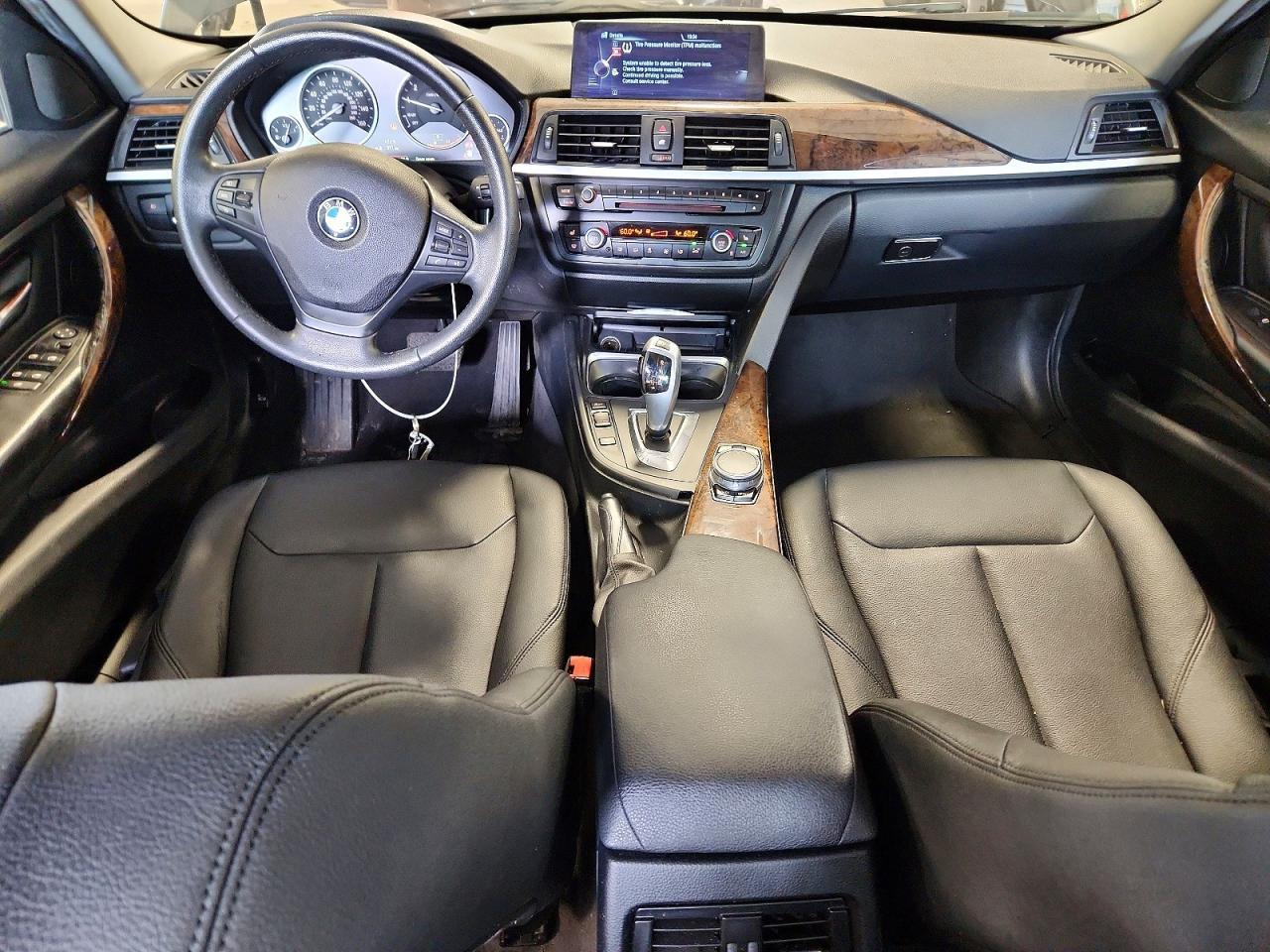 2015 BMW 320 I - zdjęcie 8