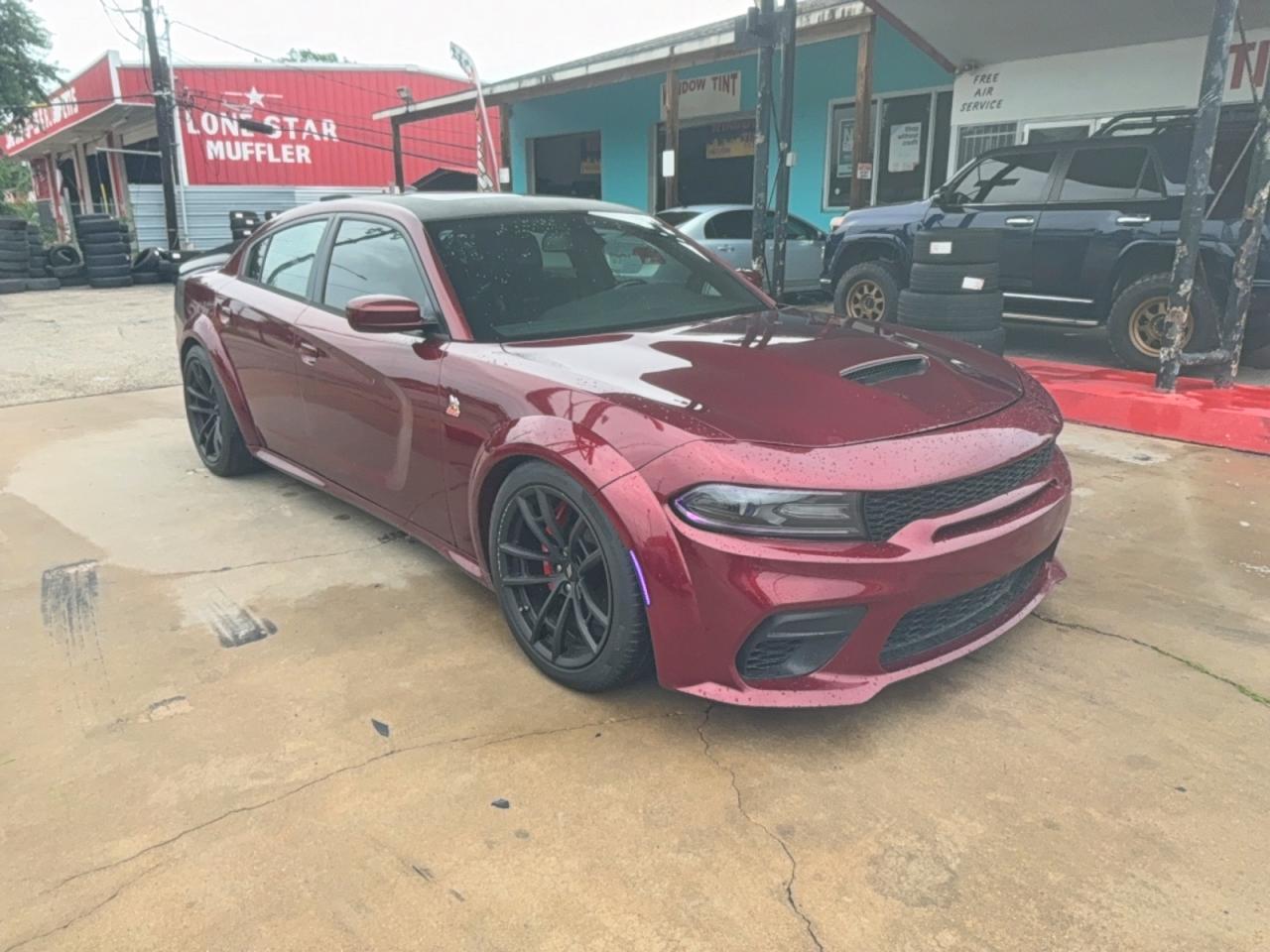 2018 Dodge Charger R - zdjęcie główne