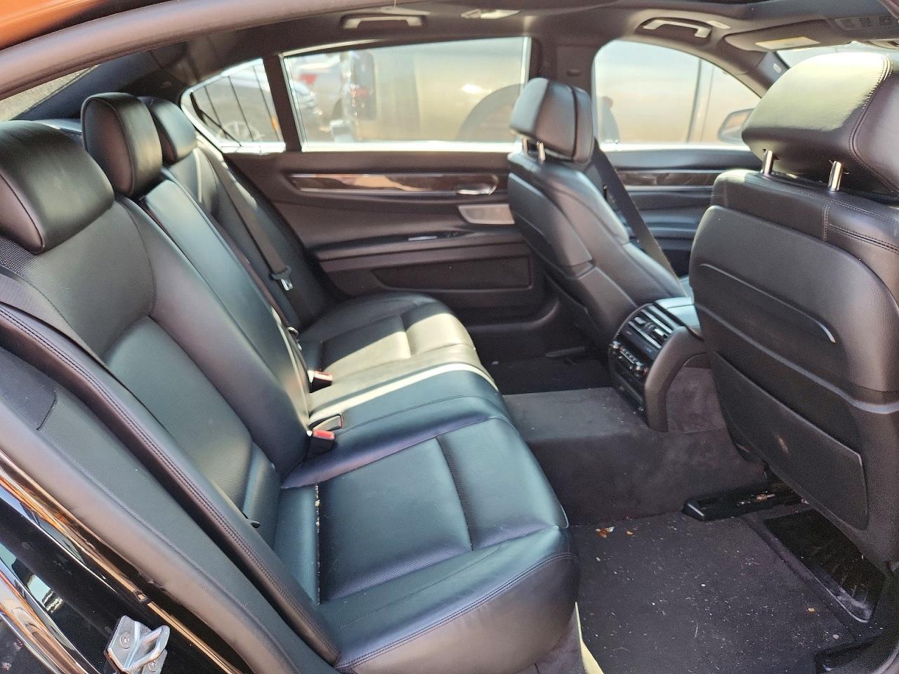 2013 BMW 750 Lxi - zdjęcie 10